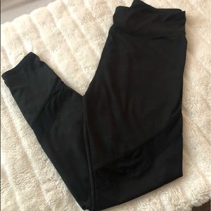 Black workout leggings
